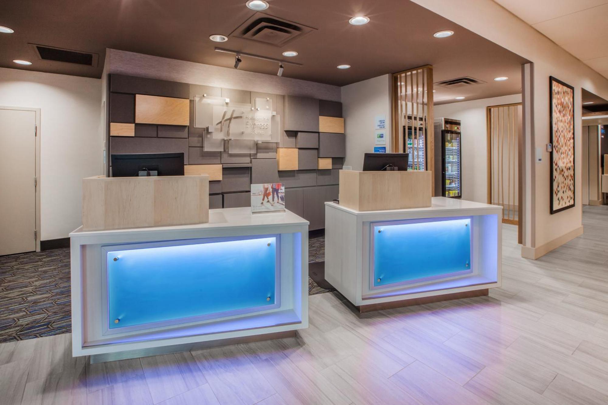 Holiday Inn Express - Gulfport Beach By Ihg Extérieur photo