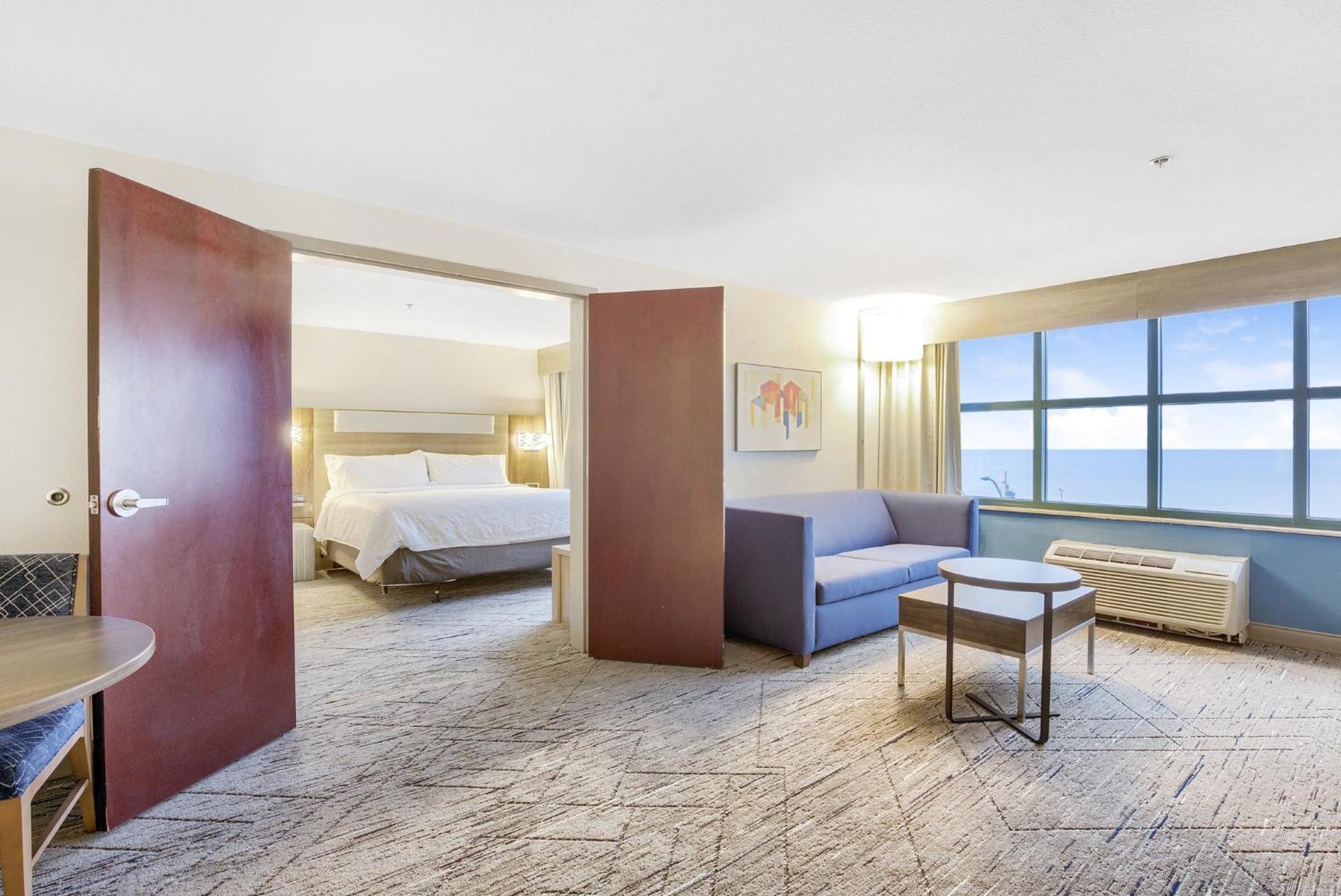 Holiday Inn Express - Gulfport Beach By Ihg Extérieur photo